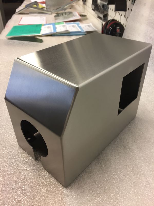 Assemblage inox en atelier